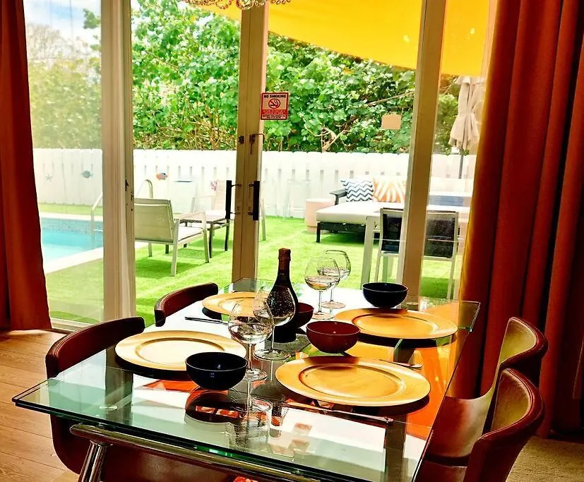 Brand New Luxury Private Pool Villa Quartz - 5 Mins Walk To #Sapphire Beach East End  Apartament East End (Saint Thomas)